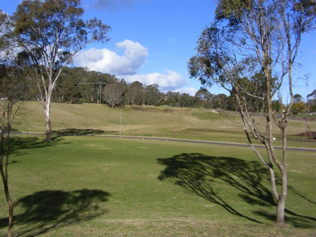 5 Carinya Drive, HODGSON VALE, QLD 4352