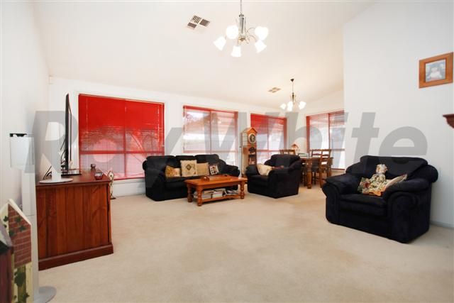 44 Aberdeen Circuit, GLENMORE PARK, NSW 2745