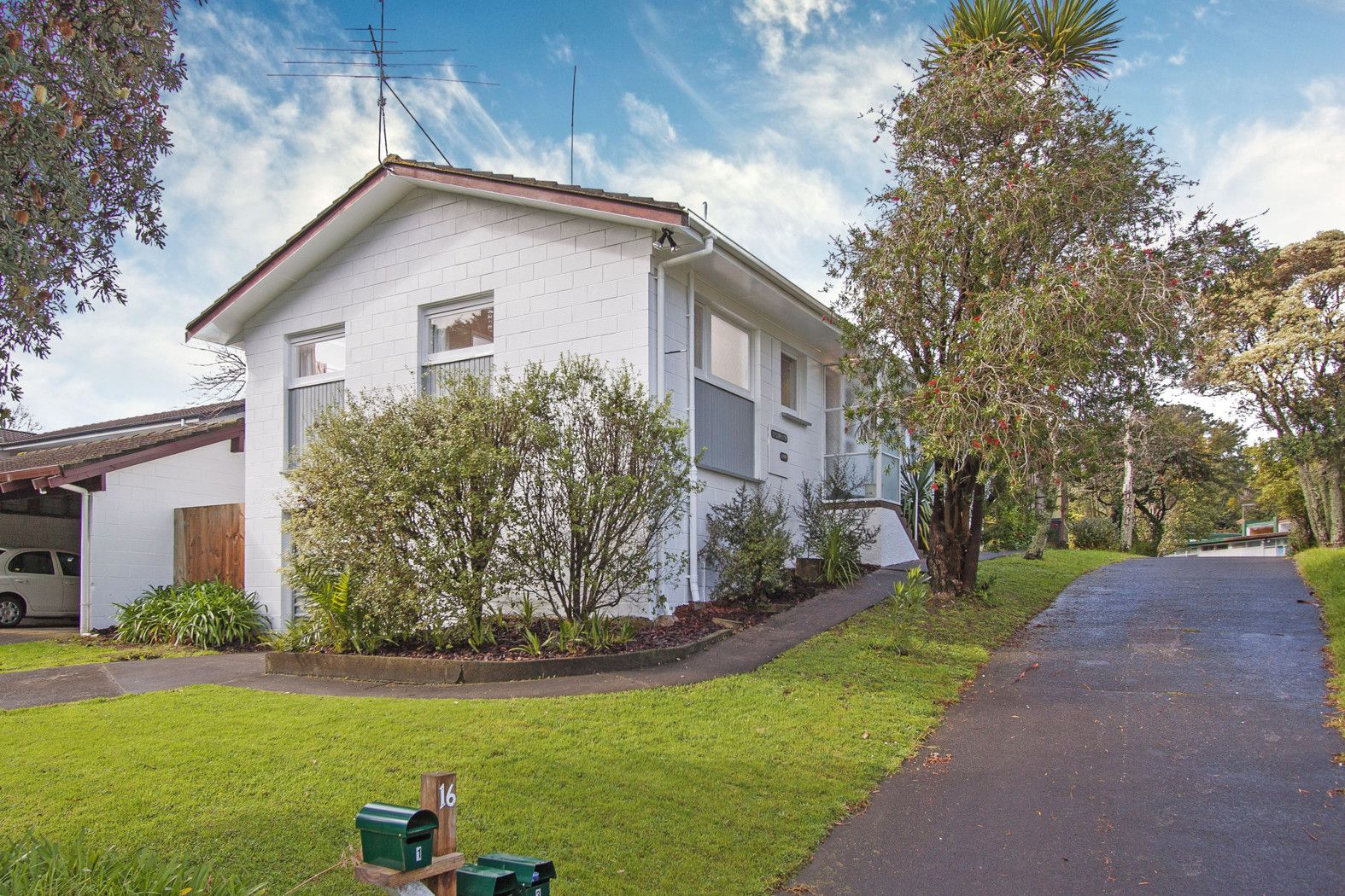 1/14 Commodore Drive, LYNFIELD, Auckland City