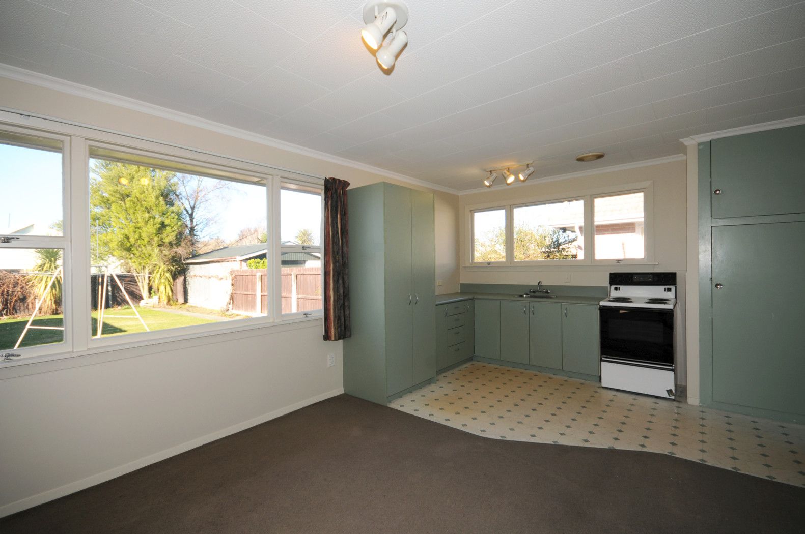 132 Grimseys Road, REDWOOD, Christchurch City