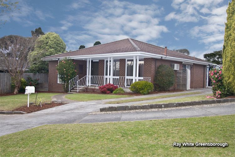 3 Yilleen Close, YALLAMBIE VIC 3085