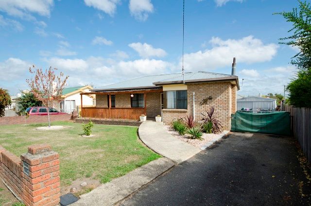 19 Eyre Street, MAYFIELD TAS 7248