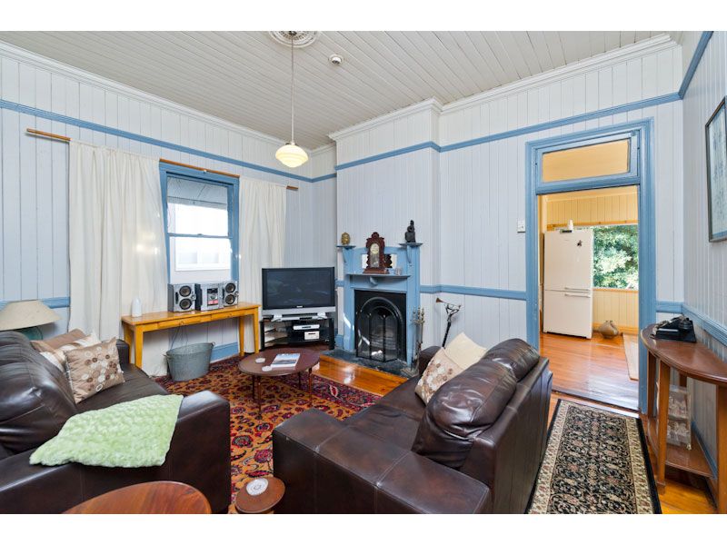 33 Swan Terrace, WINDSOR, QLD 4030