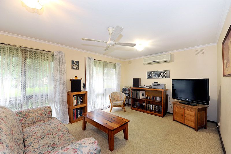 4 Redfern Court, BORONIA, VIC 3155