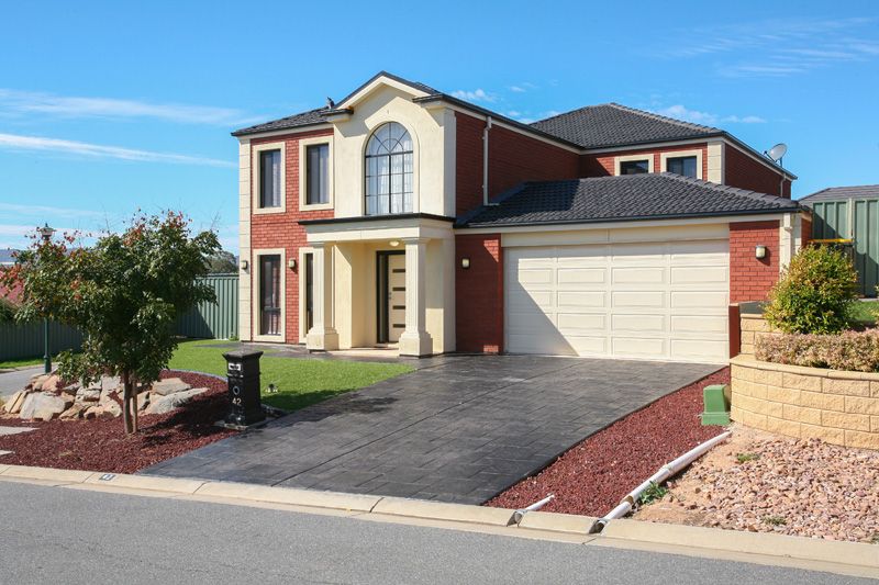 42 Jackaroo Crescent, WALKLEY HEIGHTS SA 5098