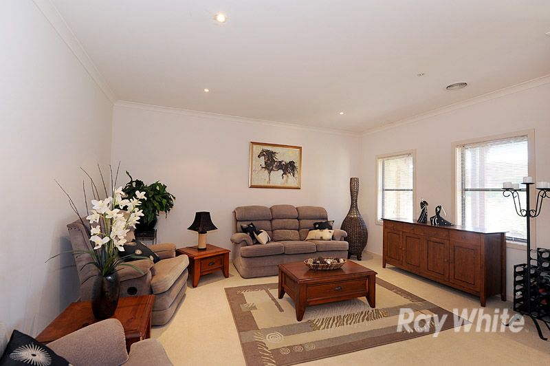27 Heany Park Drive, ROWVILLE, VIC 3178