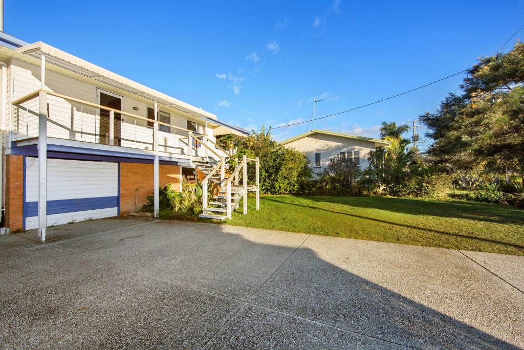 7 Yorlambu Parade, MAROOCHYDORE, QLD 4558
