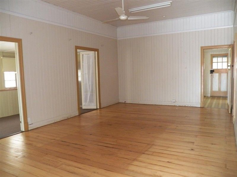 11 View Street, GLADSTONE CENTRAL, QLD 4680