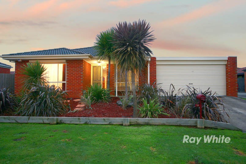 18 Jaye Place, CRANBOURNE, VIC 3977