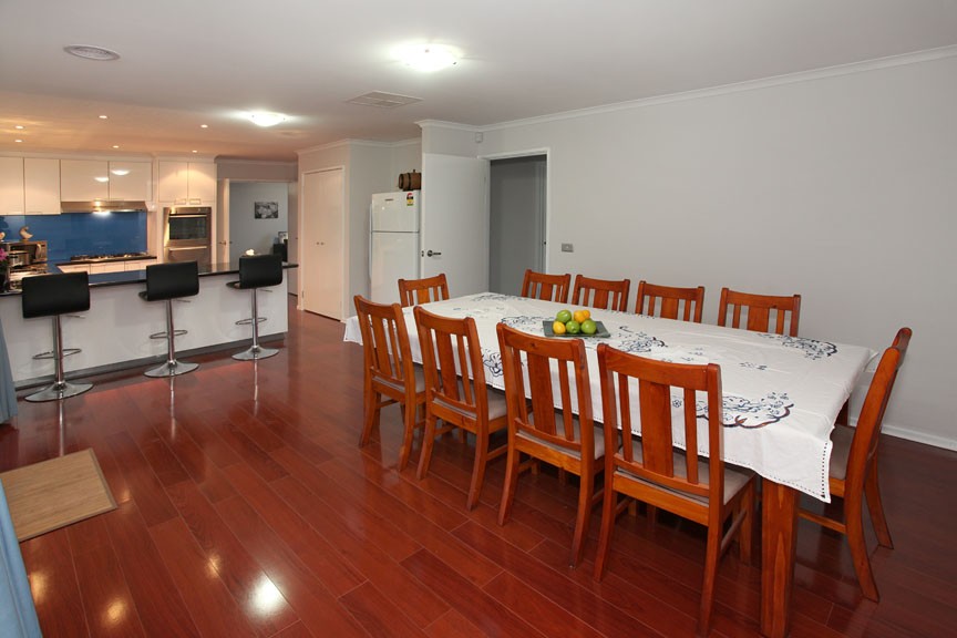2 Bree Place, ROWVILLE, VIC 3178