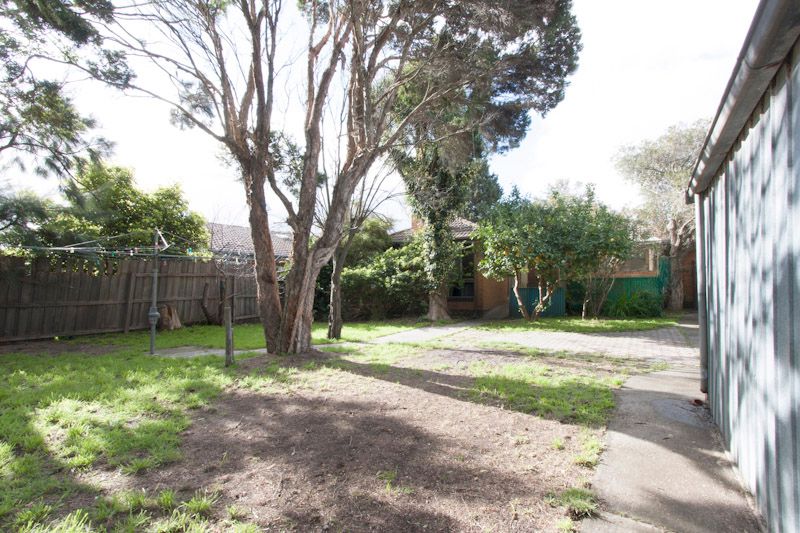 4 Nirringa Avenue, ASPENDALE, VIC 3195