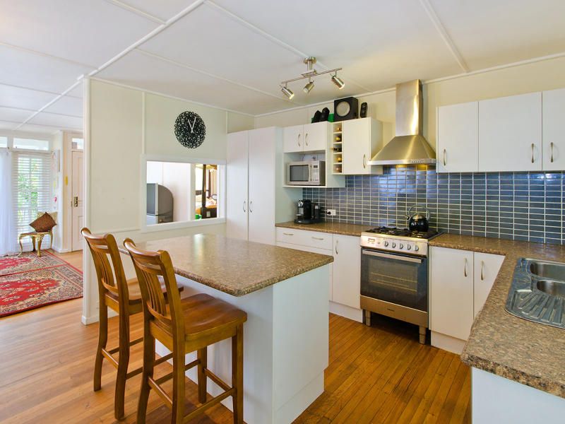 18 Buxton Street, ASCOT QLD 4007
