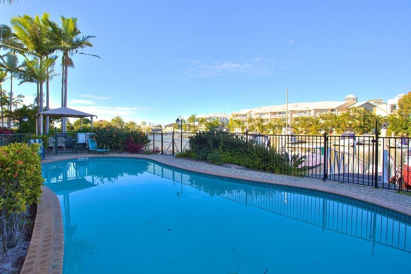 RUNAWAY BAY, QLD 4216