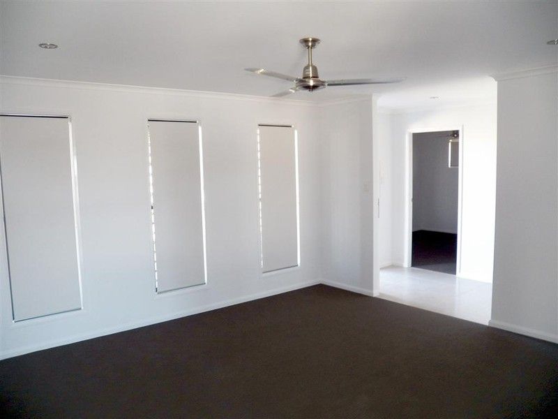 9 Windjana Court, KIRKWOOD, QLD 4680
