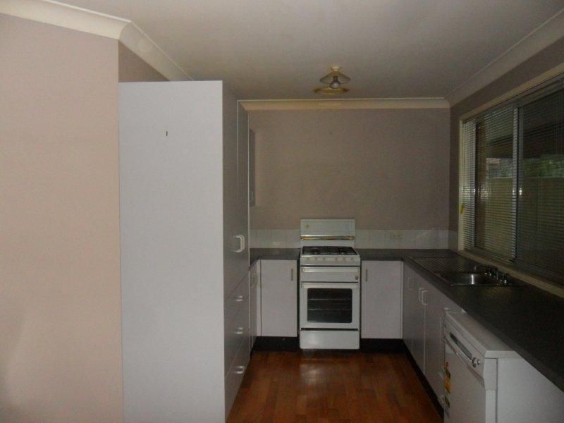 9 Mackillop Crescent, ST HELENS PARK, NSW 2560