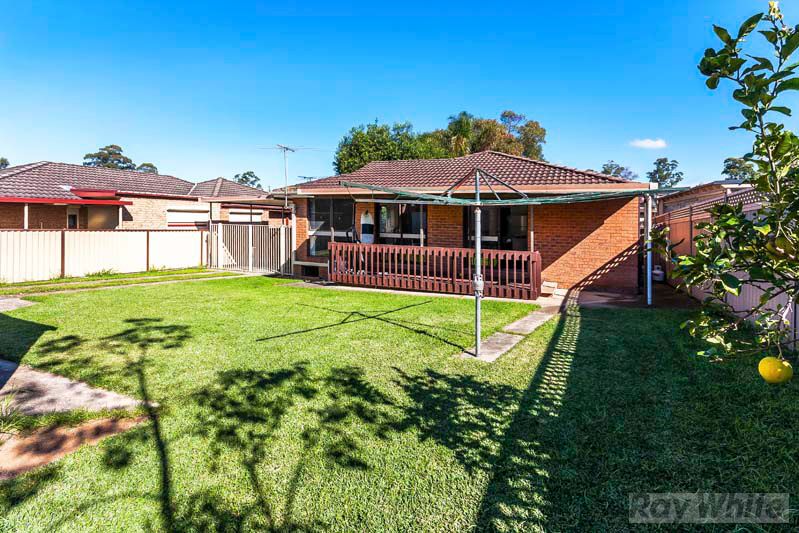 11 Bougainville Avenue, BOSSLEY PARK, NSW 2176