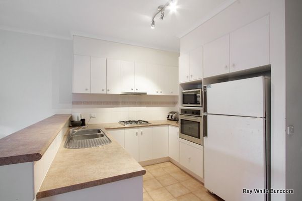 15 Ironbark Drive, BUNDOORA, VIC 3083