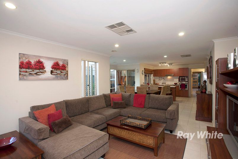 7 Greenock Crescent, CRANBOURNE EAST, VIC 3977