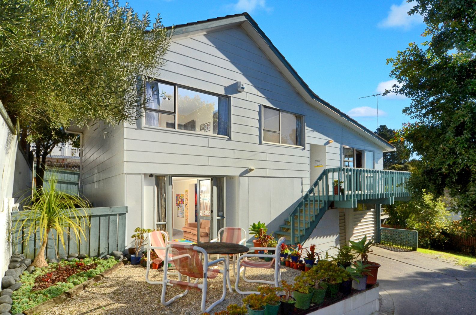 81a Manuka Road, GLENFIELD, North Shore City
