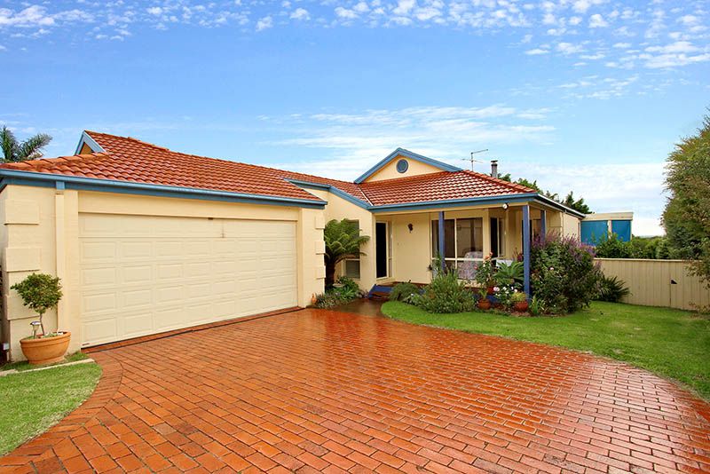 12 Seaview Close, ROSEBUD, VIC 3939