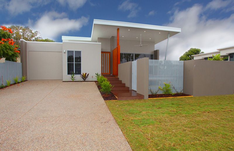21 Broadwater Avenue, MAROOCHYDORE QLD 4558
