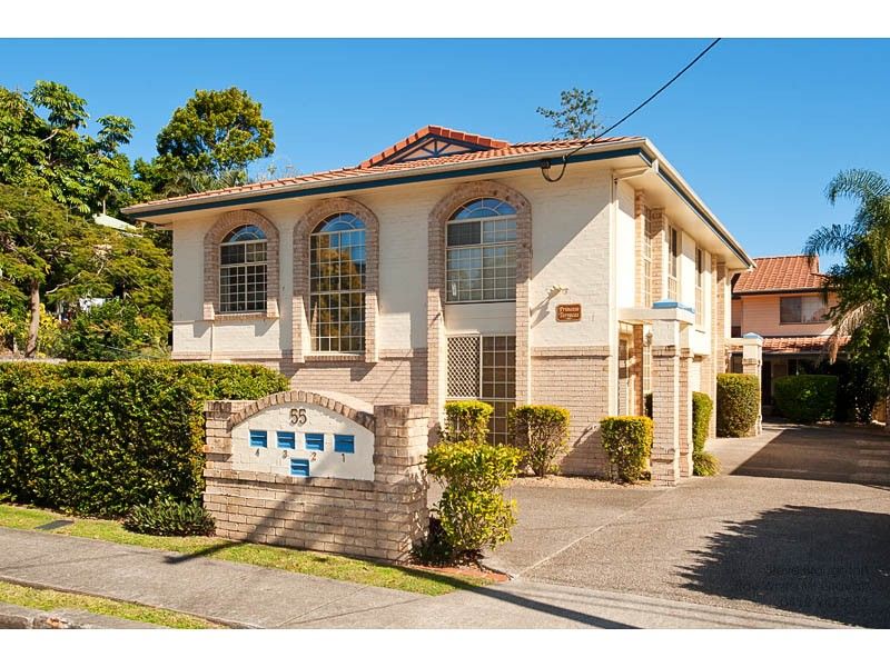 55 Princess Street, CAMP HILL QLD 4152