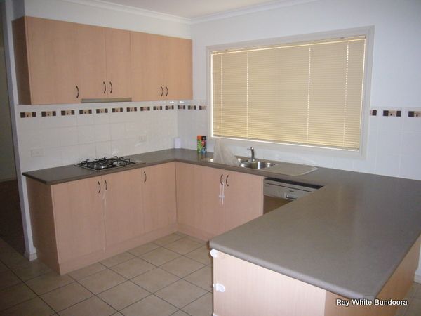 10 Dove Terrace, SOUTH MORANG, VIC 3752