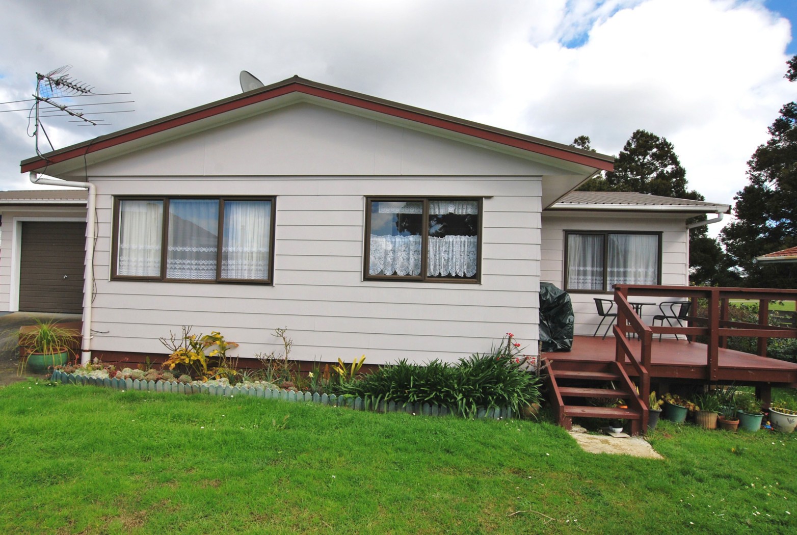 35A Fairdene Avenue, HENDERSON, Waitakere City