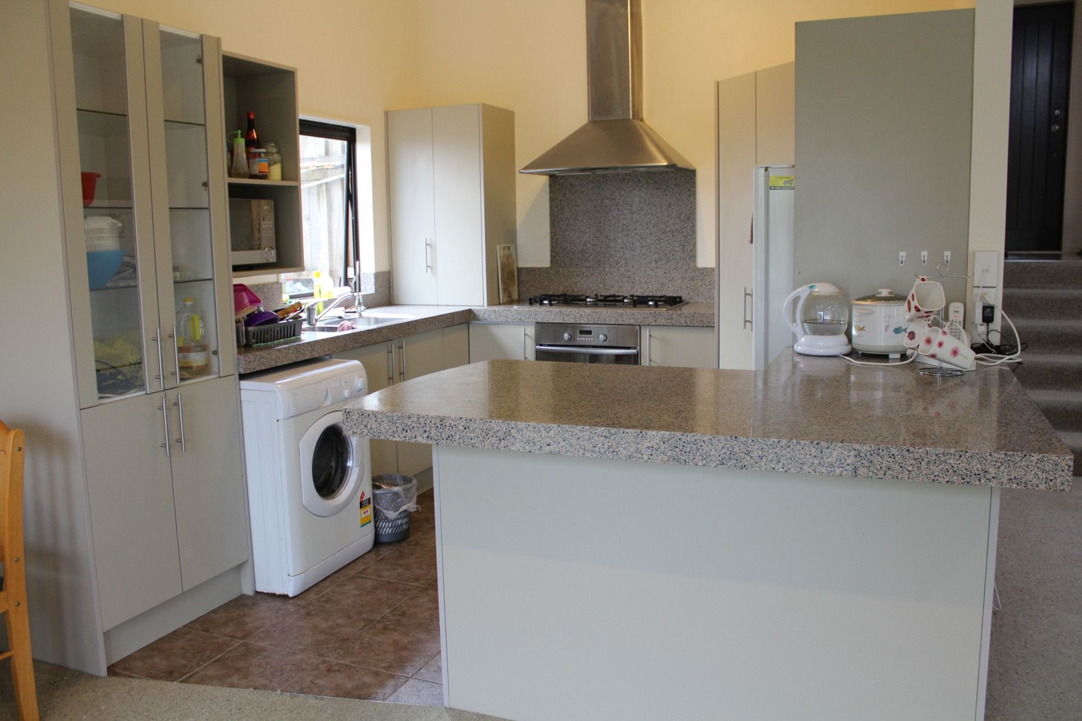 2c Braund Place, GLENFIELD, North Shore City