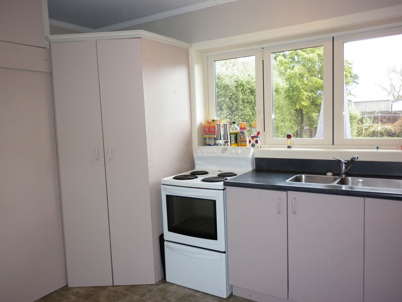 17 Grimseys Road, REDWOOD, Christchurch City