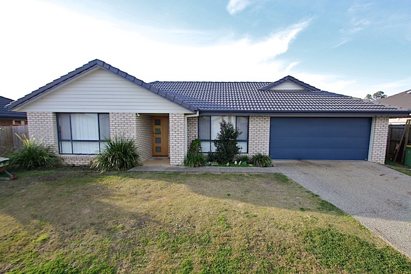 20 Pencarrow Crescent, RACEVIEW, QLD 4305