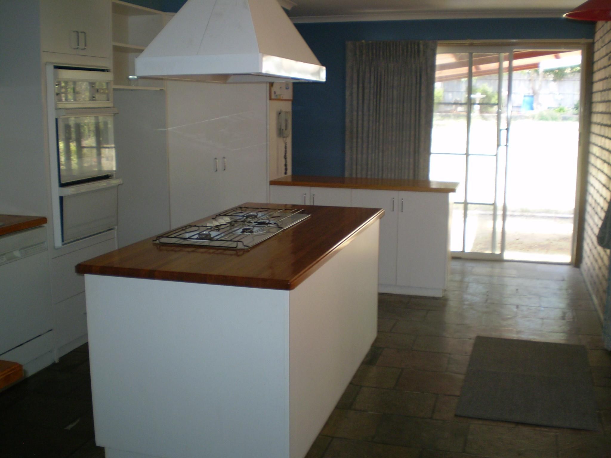 33 Sherwin Street, WHITTLESEA, VIC 3757