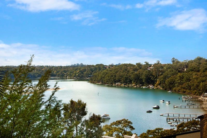 13-15 Griffin Parade, ILLAWONG, NSW 2234