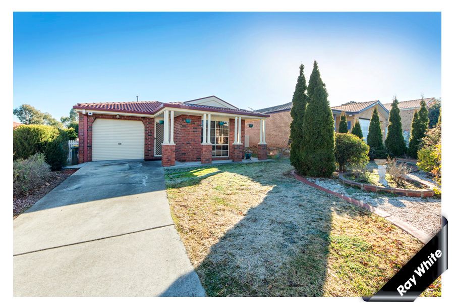 10 Whitford Place, CONDER ACT 2906