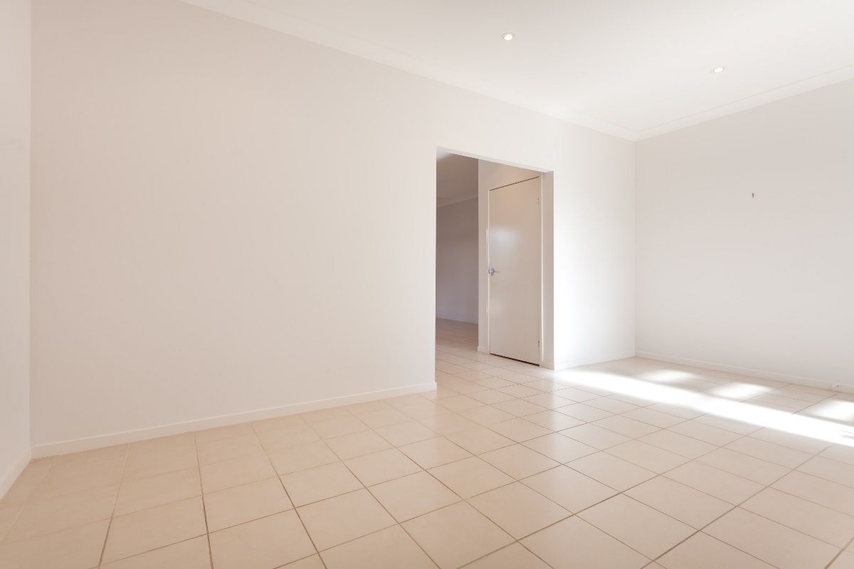 288 Lakeside Avenue, SPRINGFIELD LAKES, QLD 4300