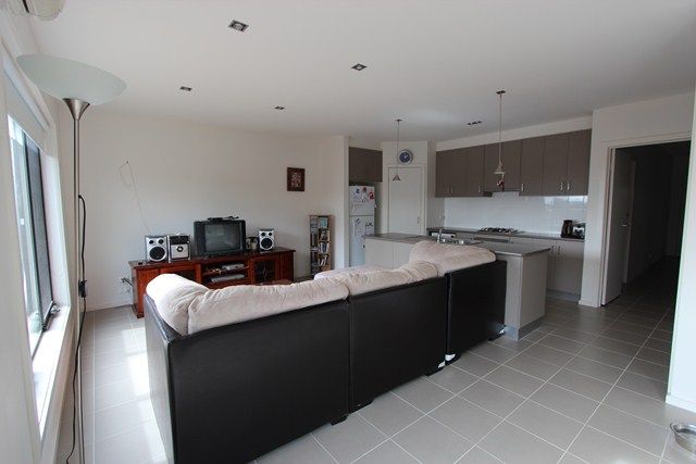 196 Heyers Road, GROVEDALE, VIC 3216