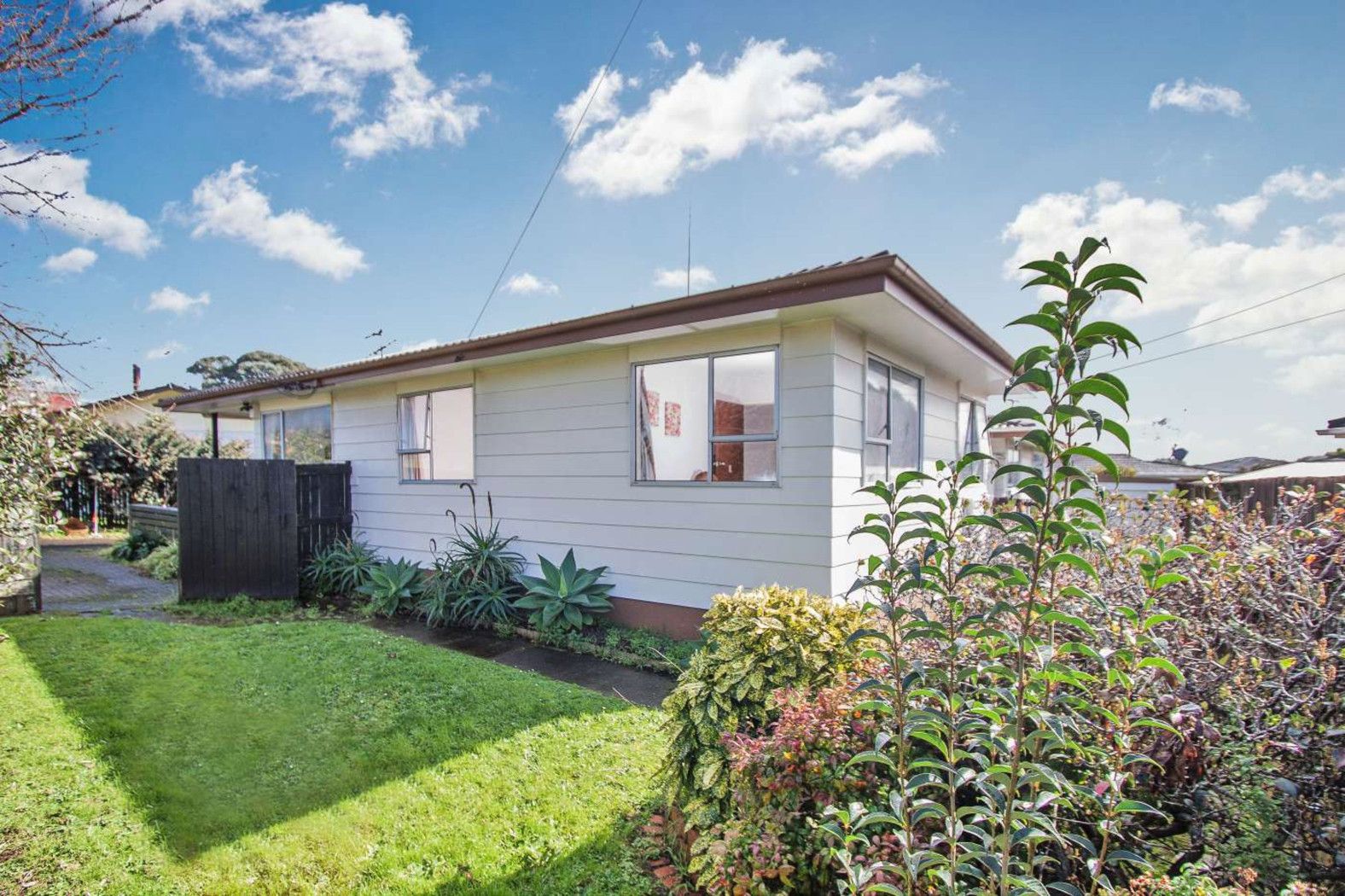 1/7 Almond Place, Mt Wellington, Auckland City