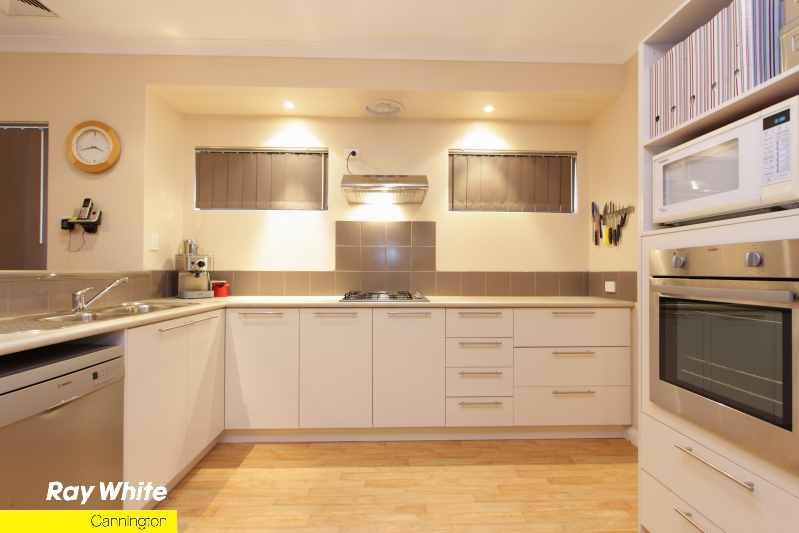 14 Gianatti Ramble, EAST CANNINGTON, WA 6107