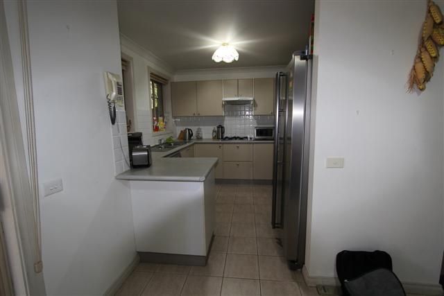 10 Lancaster Drive, MARSFIELD, NSW 2122