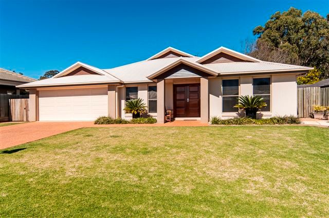 14 Pearl Court, RANGEVILLE QLD 4350