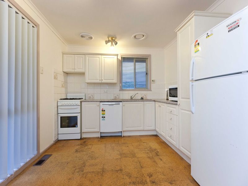 19 Hoya Crescent, FRANKSTON NORTH, VIC 3200