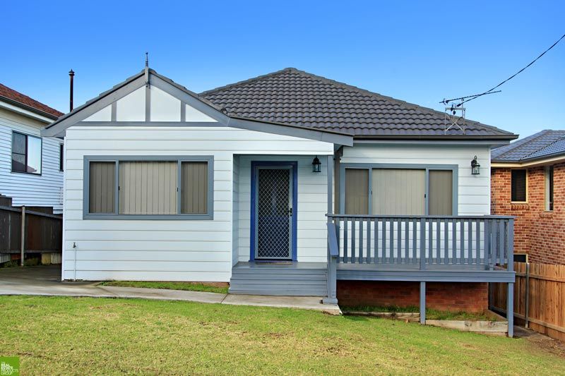 15 Hill Street, MOUNT SAINT THOMAS NSW 2500
