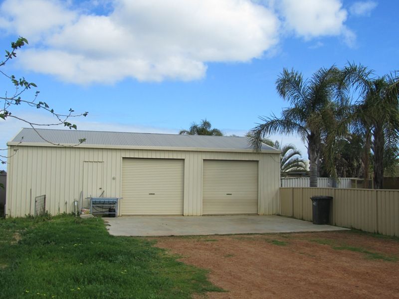 106 Beattie Road, WAGGRAKINE, WA 6530