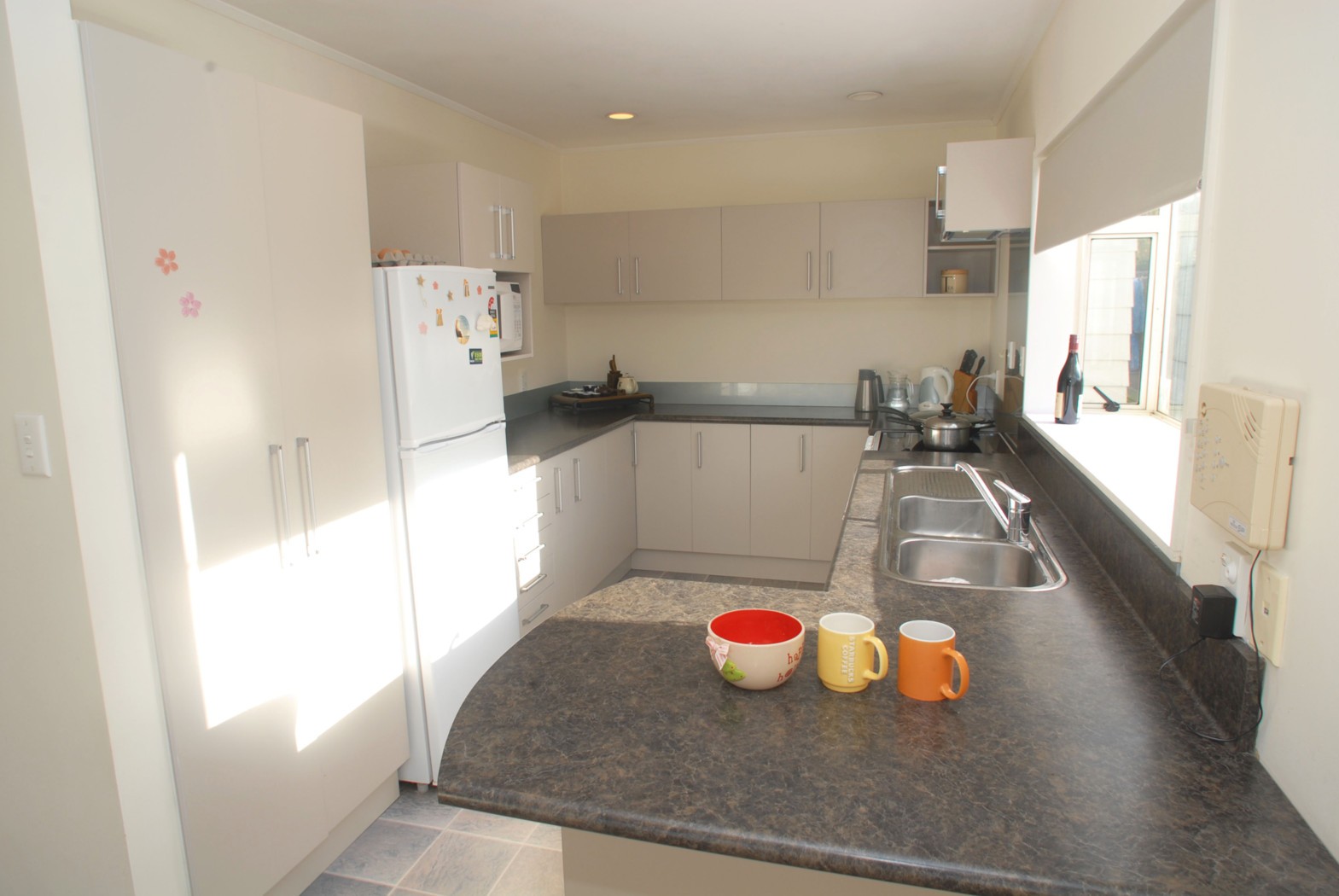 1/25 Weldene Avenue, GLENFIELD, North Shore City