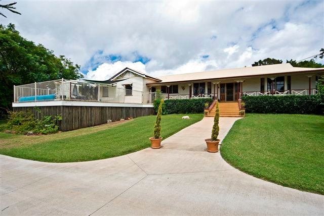 132 Hermitage Road, CRANLEY, QLD 4350