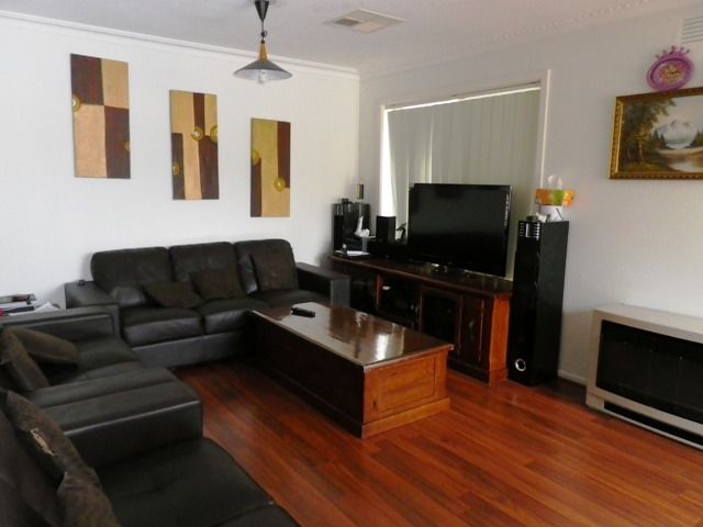 10 Gibb Street, DANDENONG NORTH, VIC 3175