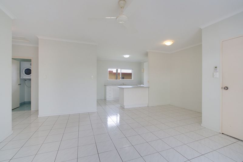 217 McCoombe Street, BUNGALOW QLD 4870