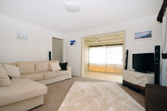8 Koombarra Street, HARLAXTON, QLD 4350