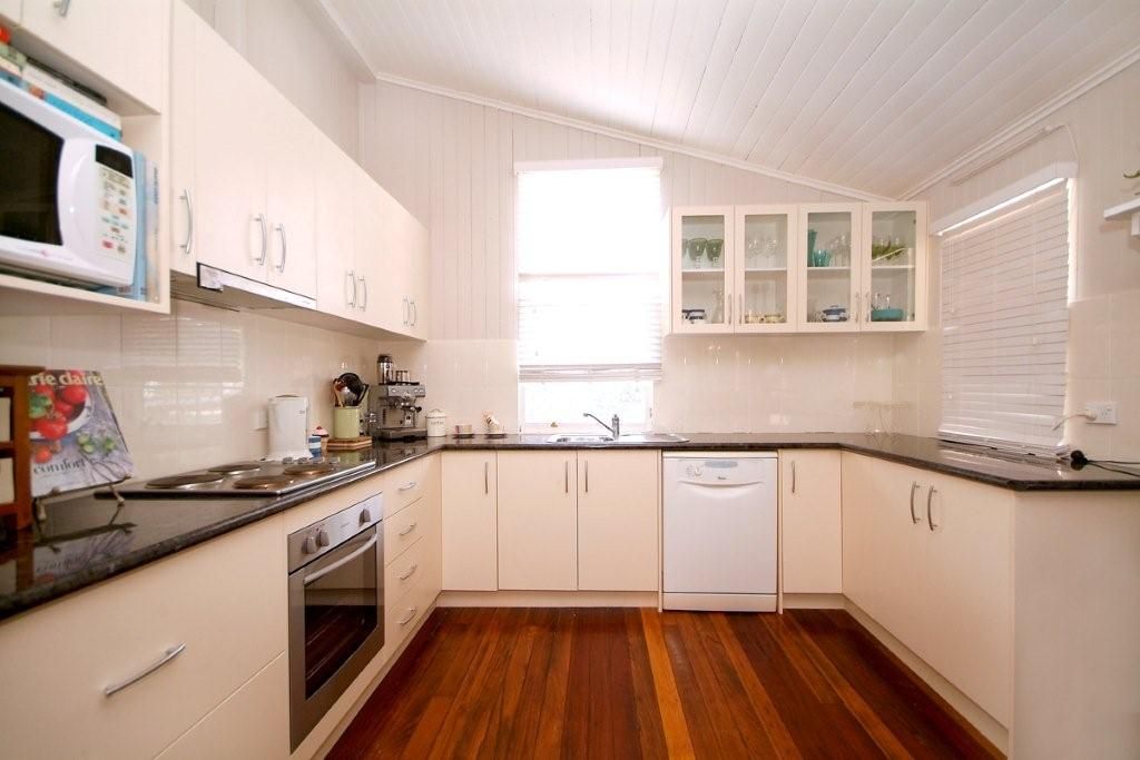 294 Hume Street, CENTENARY HEIGHTS, QLD 4350