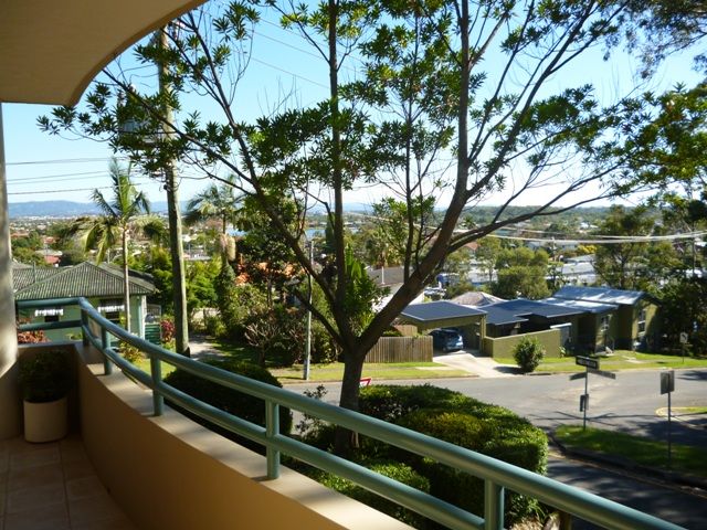 32 East Street, BURLEIGH HEADS QLD 4220
